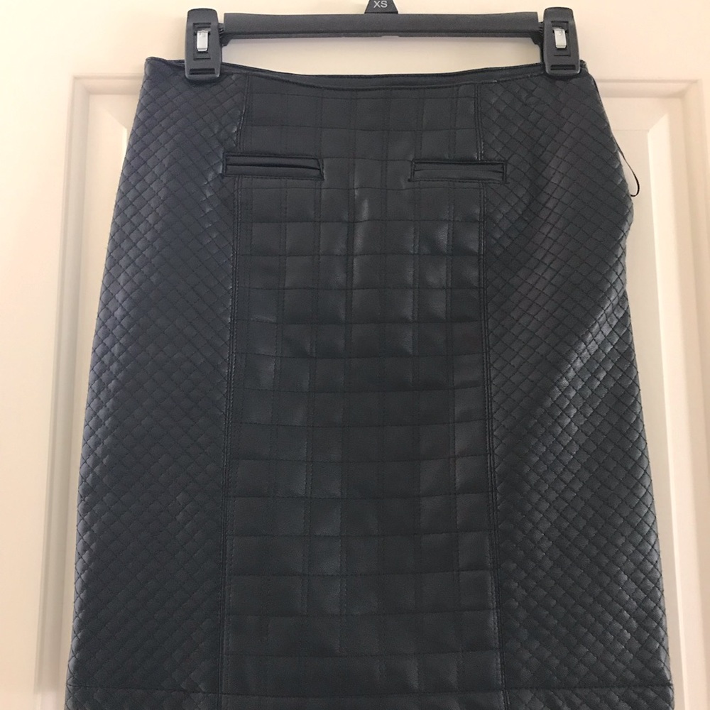 Black leather mini skirt, Ann Taylor, size 00P